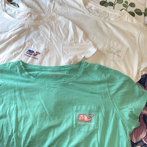 Three vineyard vines shirt